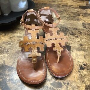 TORY BURCH Chandler Logo Wedge - Size 9 1/2